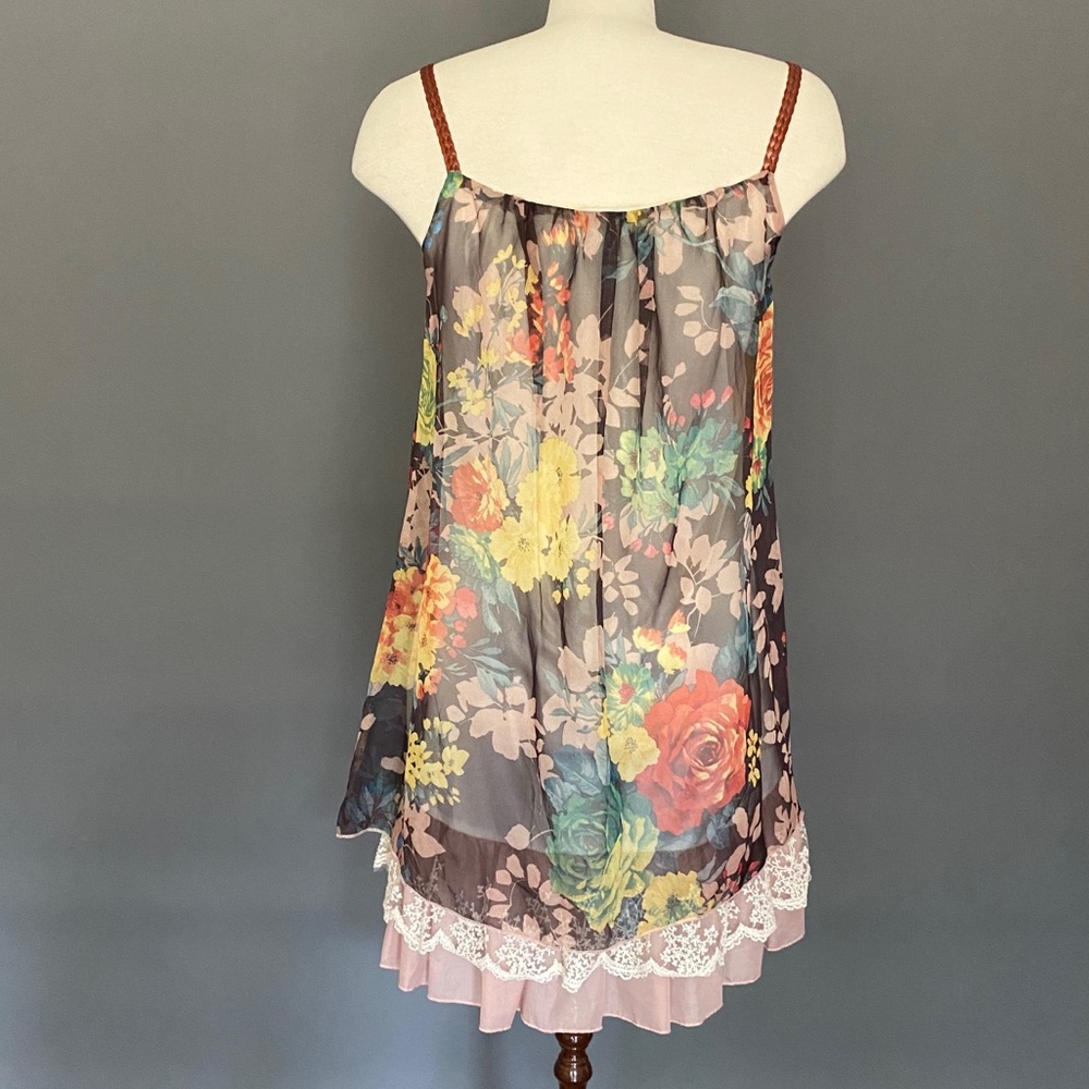 🌼 Super cute floral baby doll mini dress. - Picture 2 of 2